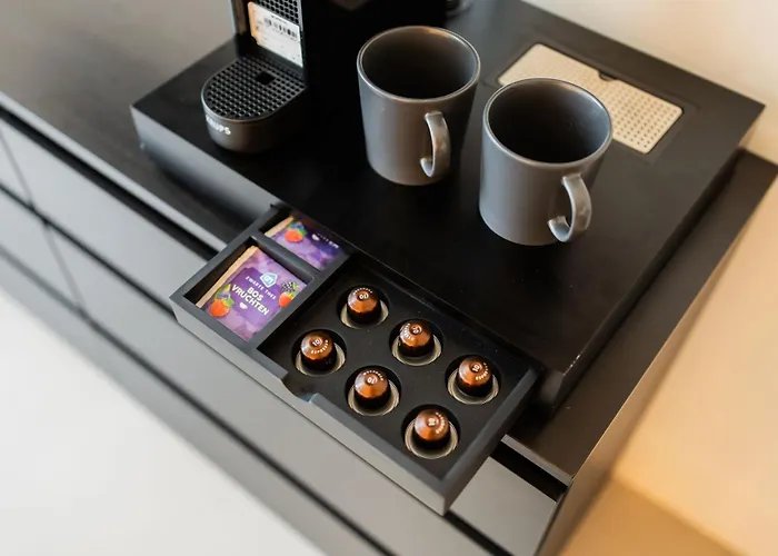 Alphabet - Brede Hilledijk 95 *