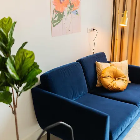 Alphabet - Brede Hilledijk 95 * Rotterdam