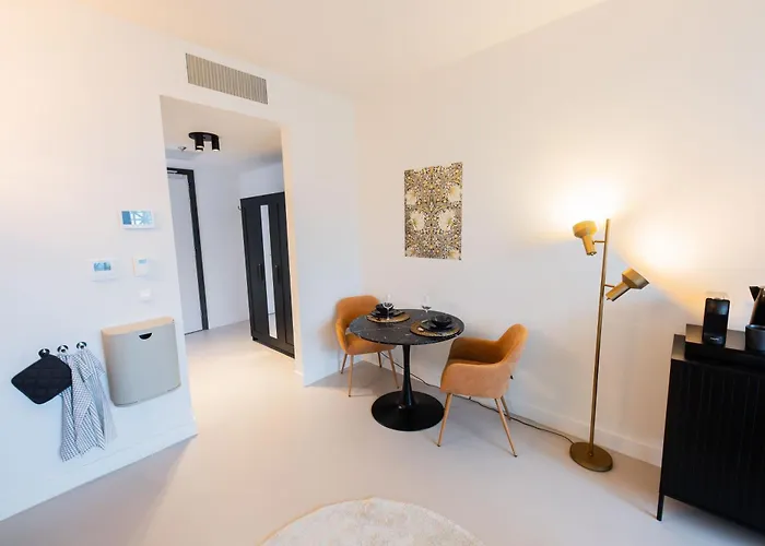 Alphabet - Brede Hilledijk 95 Appartement Rotterdam