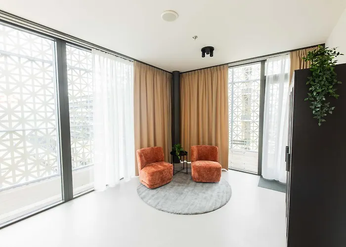 Alphabet - Brede Hilledijk 95 Appartement *