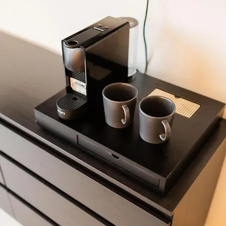 Alphabet - Brede Hilledijk 95 * Rotterdam