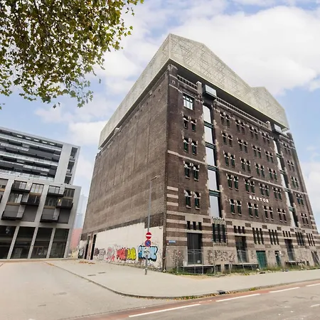 Alphabet - Brede Hilledijk 95 * Rotterdam