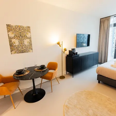 Alphabet - Brede Hilledijk 95 Rotterdam