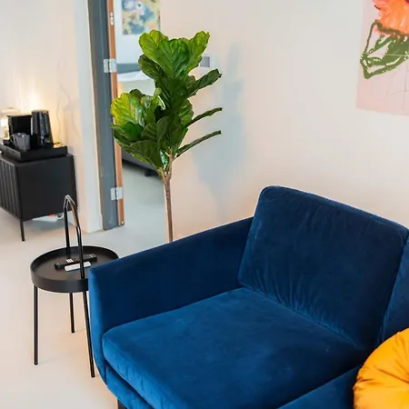 Alphabet - Brede Hilledijk 95 Rotterdam