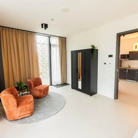 Alphabet - Brede Hilledijk 95 Rotterdam