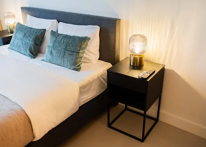 Alphabet - Brede Hilledijk 95 *