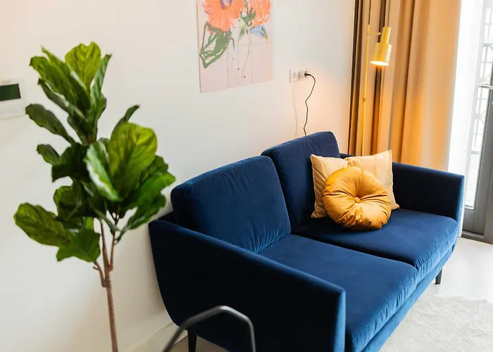 Alphabet - Brede Hilledijk 95 * Rotterdam